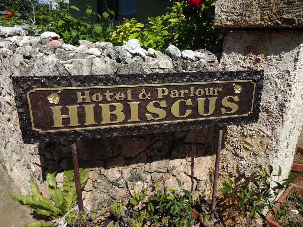 Hotel Hibiscus Miyakojima  Esterno foto
